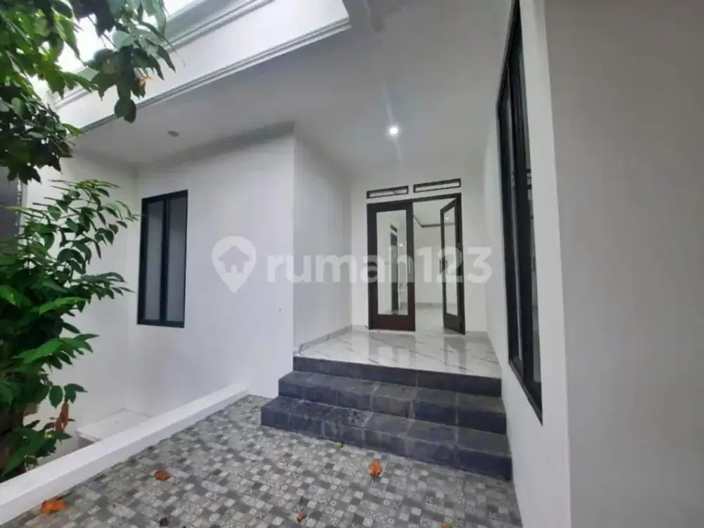 Rumah Bagus SHM - Sertifikat Hak Milik di Bintaro sektor 2 , Bintaro Siap Huni Sudah Renovasi