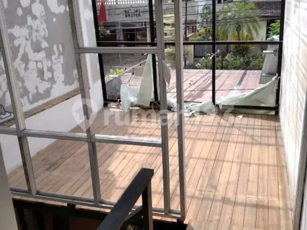 Dijual Cepat Murah  Rumah Bagus SHM - Sertifikat Hak Milik di Bintaro sektor 2, Bintaro Unfurnished