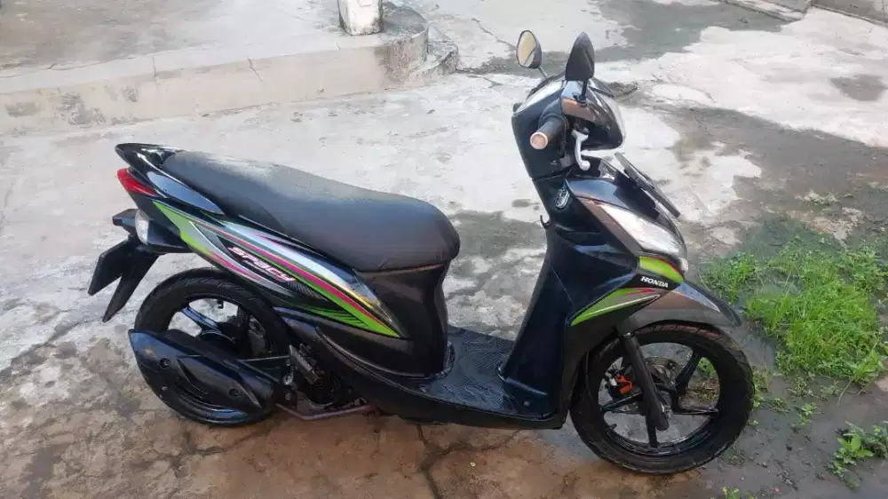 Honda Spacy 2012
