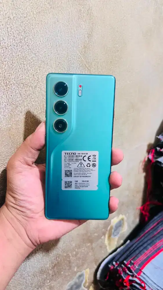Tecno calon 40 ram 8/128