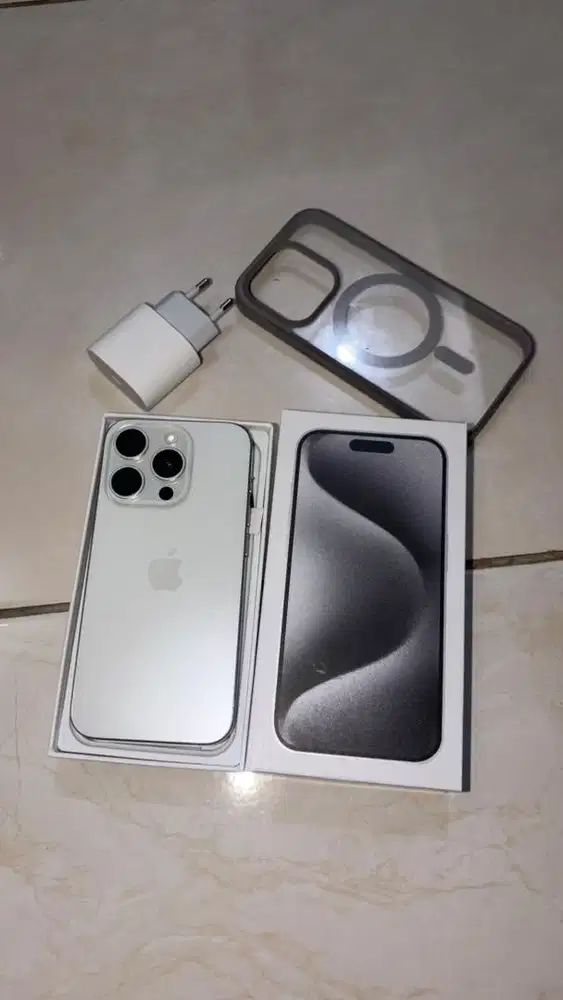 iphone 15 pro 256GB inter