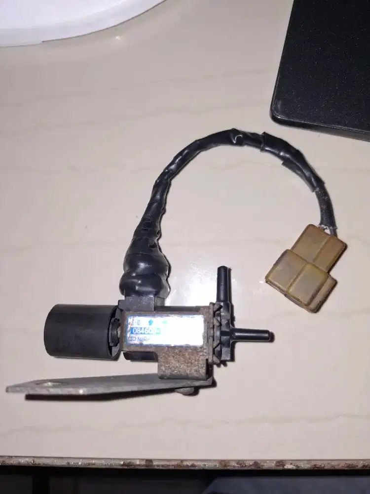 selenoid valve AC idle up Jimny katana original denso