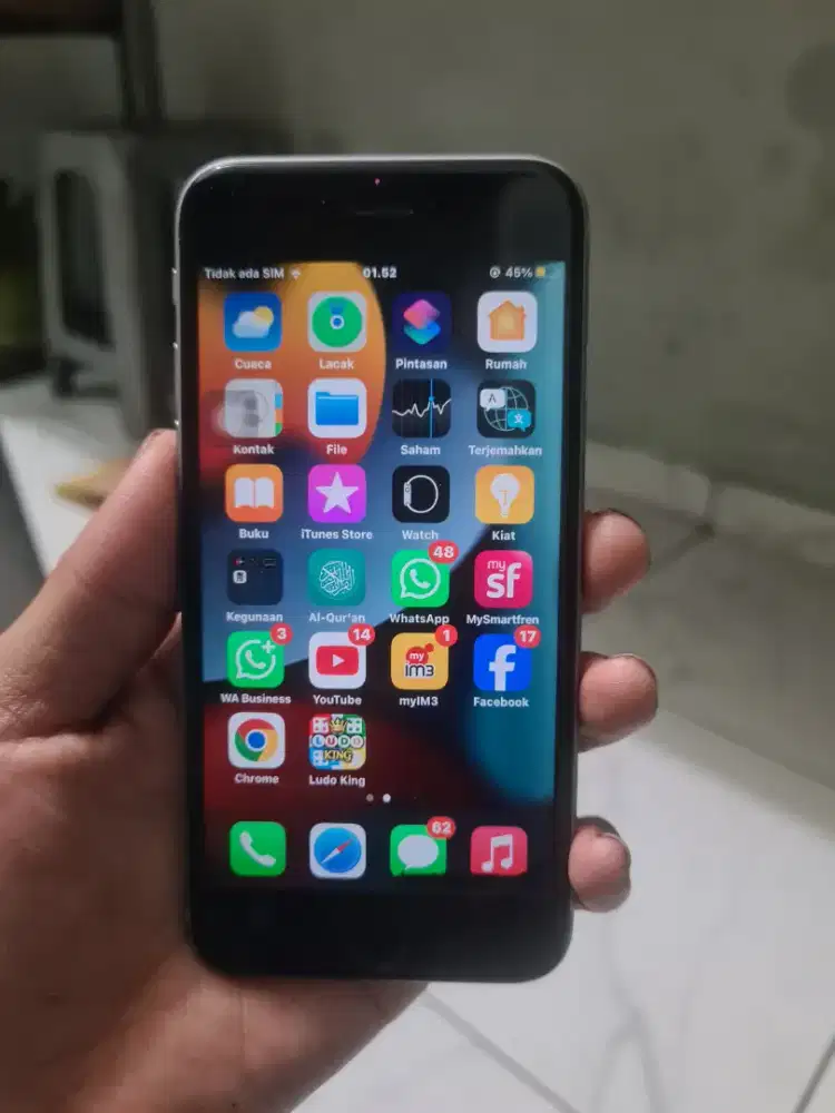 iphone 6s memori 32  warna silver