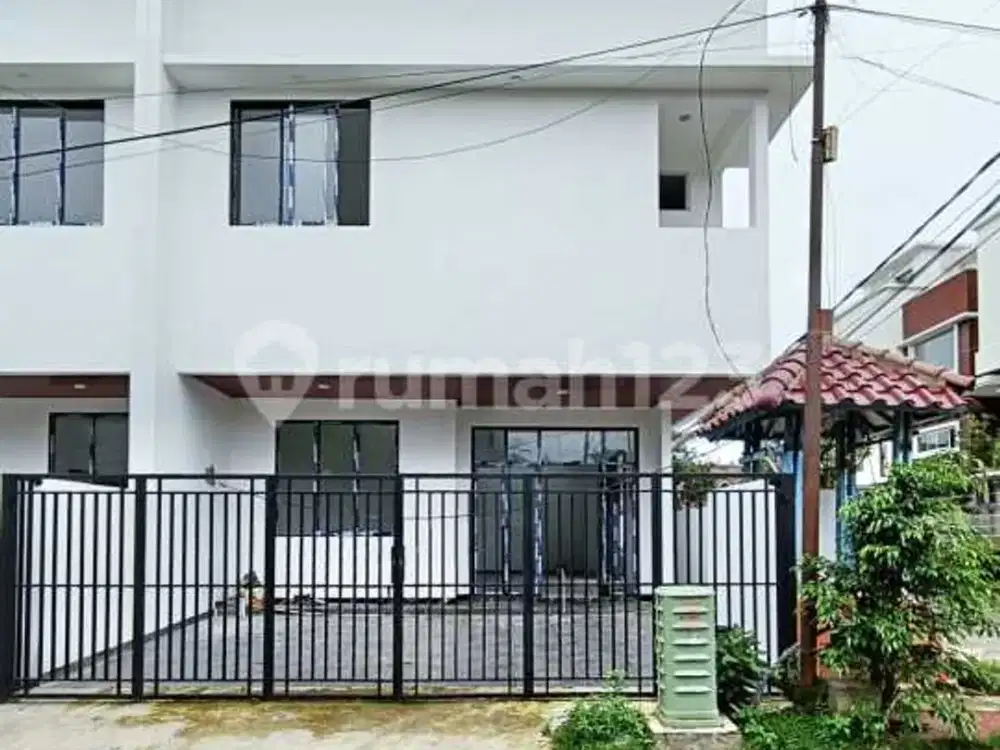 Rumah Baru di Bangun Hoek Siap Huni di Villa Melati Mas, Serpong