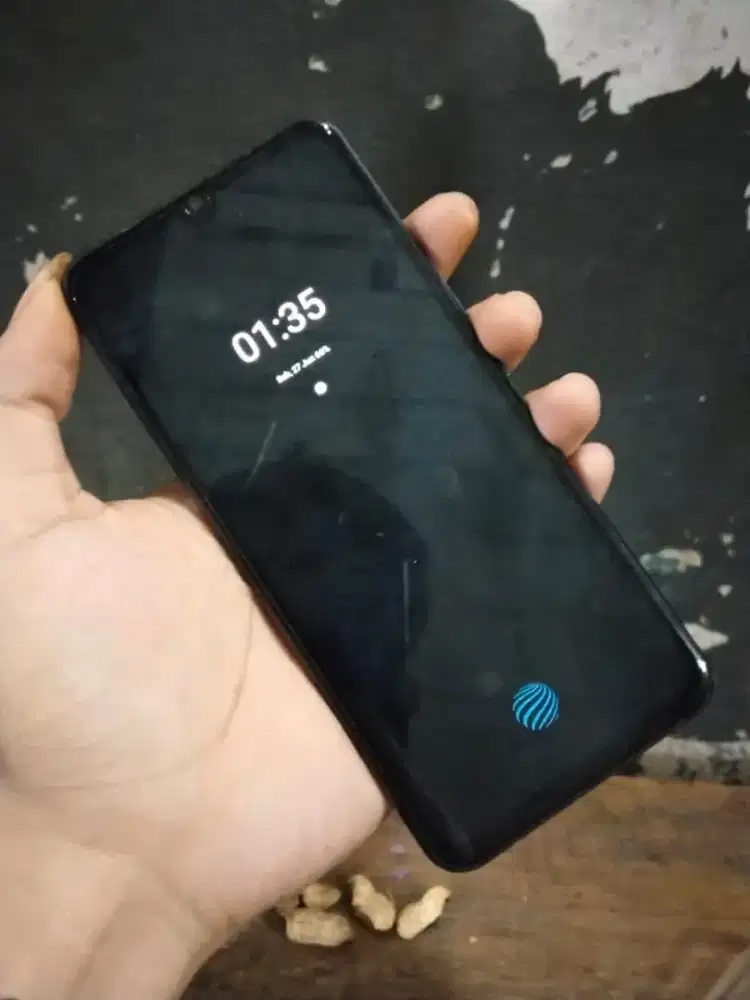 Vivo V21 5G NFC (8/256)