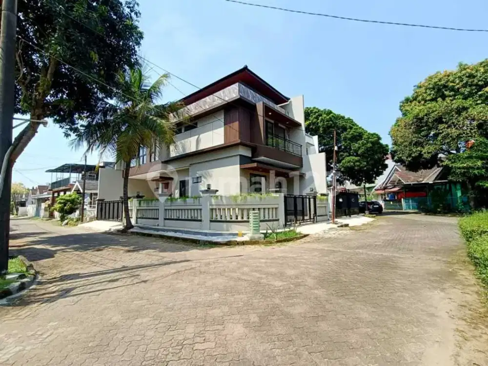 Rumah Cantik Siap Huni Shm Di Bsd Tangerang Selatan