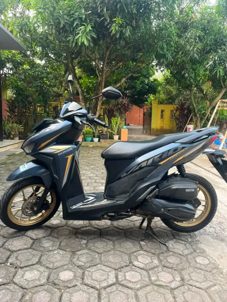 Vario 125 cbs iss tahun 2021