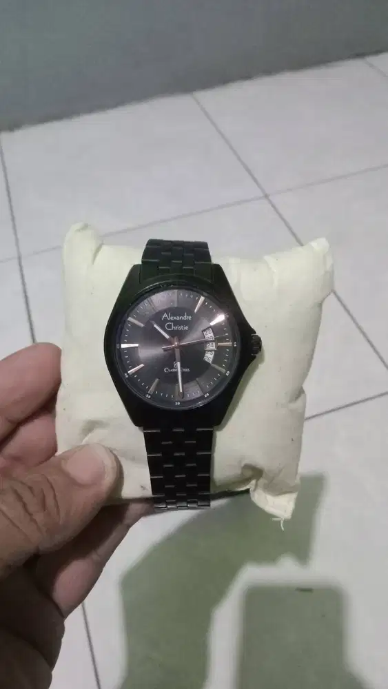 Alexsandre Crhistie type AC 8677 MD Warna Hitam