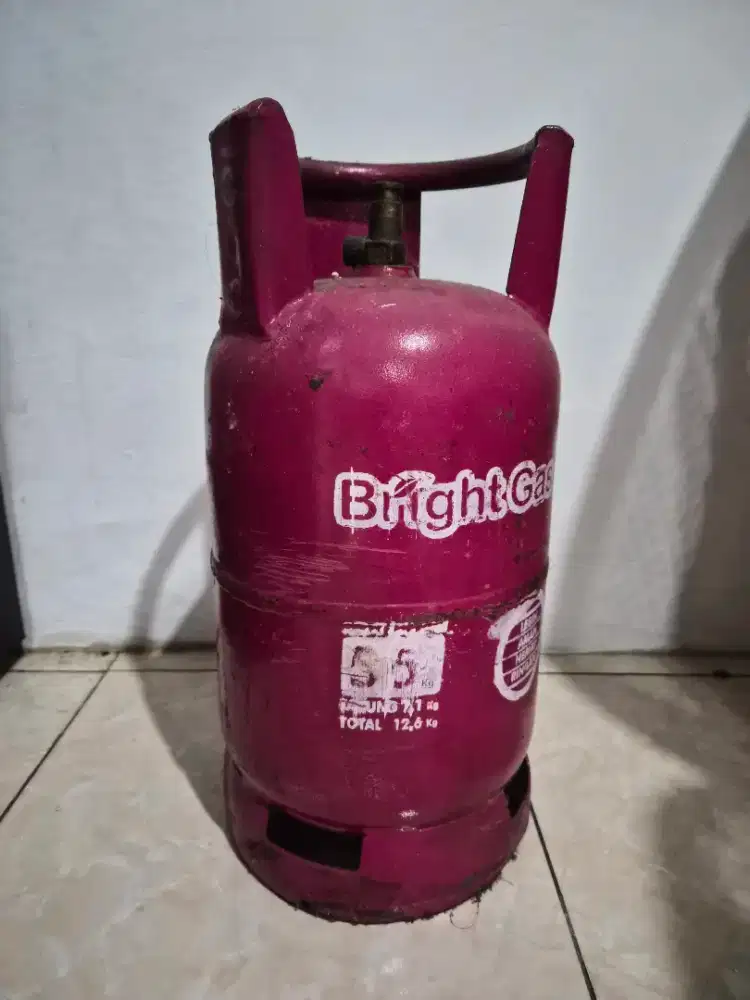 Dijual tabung elpiji PINK 5,5KG Kosong