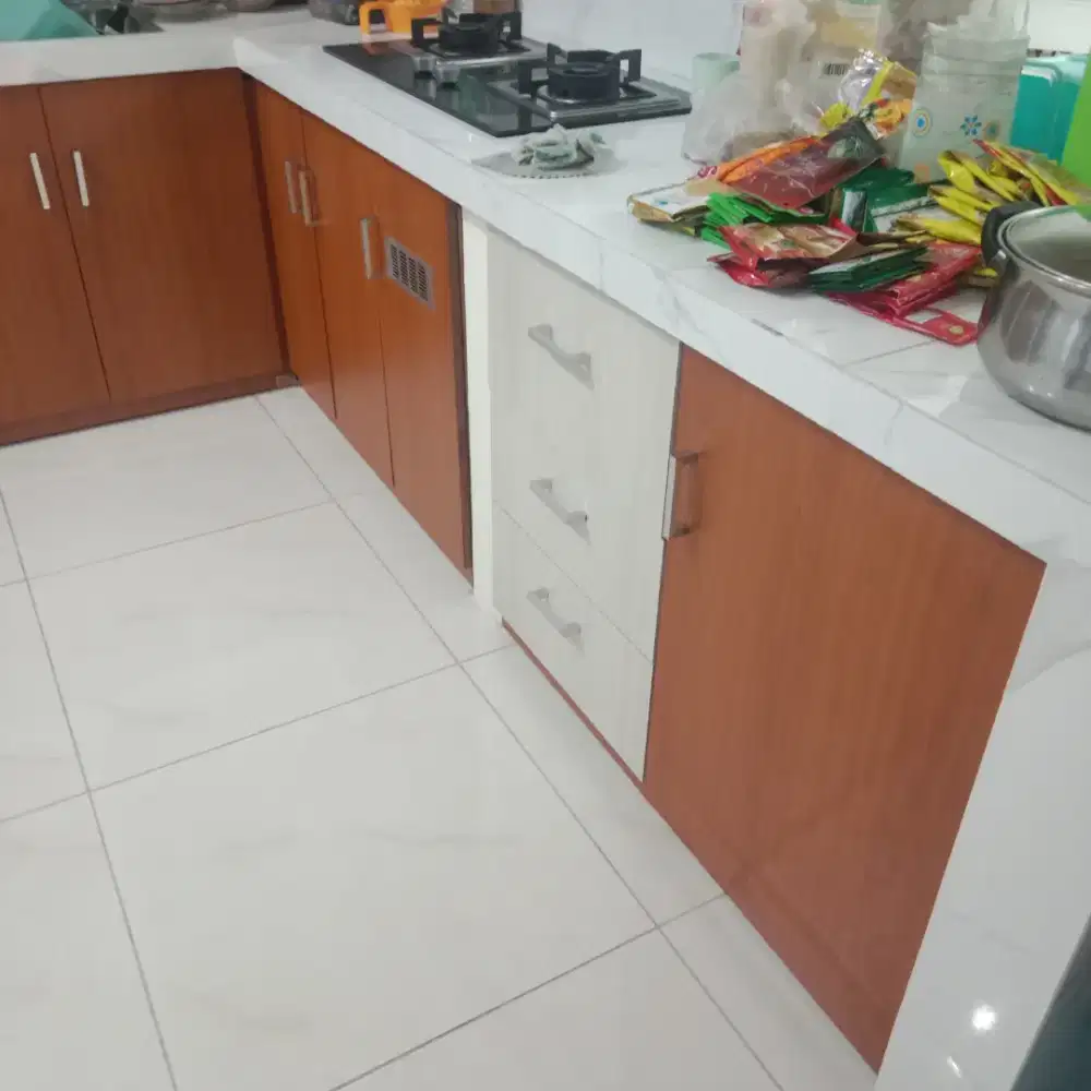 Kitchen set minimalis permeter