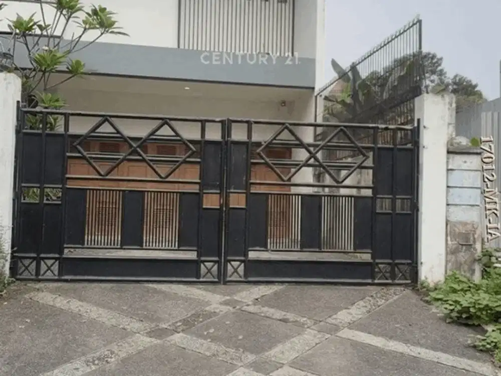 Disewakan Rumah Pondok Indah Dengan Kolam Renang
