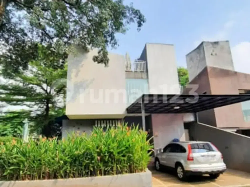 Rumah di Hoek Dalam Cluster ,Club House Dekat Pintu Tol Veteran