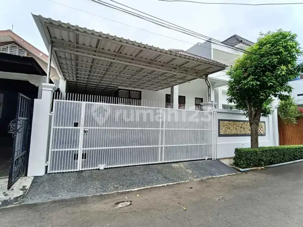 Rumah Terawat Dua Lantai Dekat Akses Tol dan KRL di Bintaro
