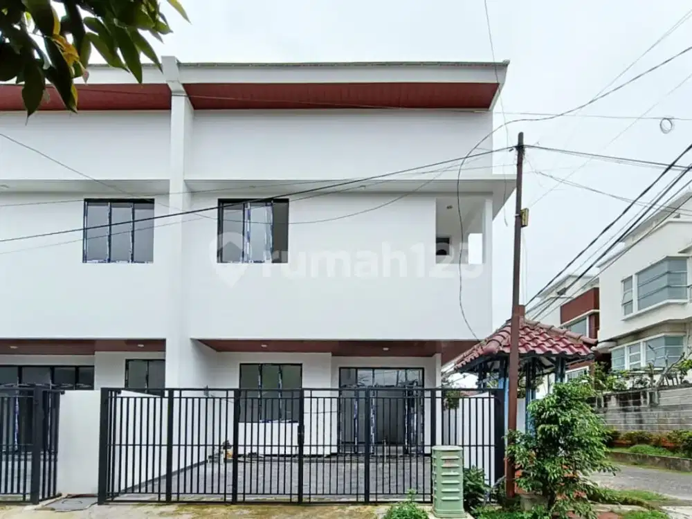 Rumah Siap Huni di Hook Dekat Tol Dalam Komplek Villa Melati Mas
