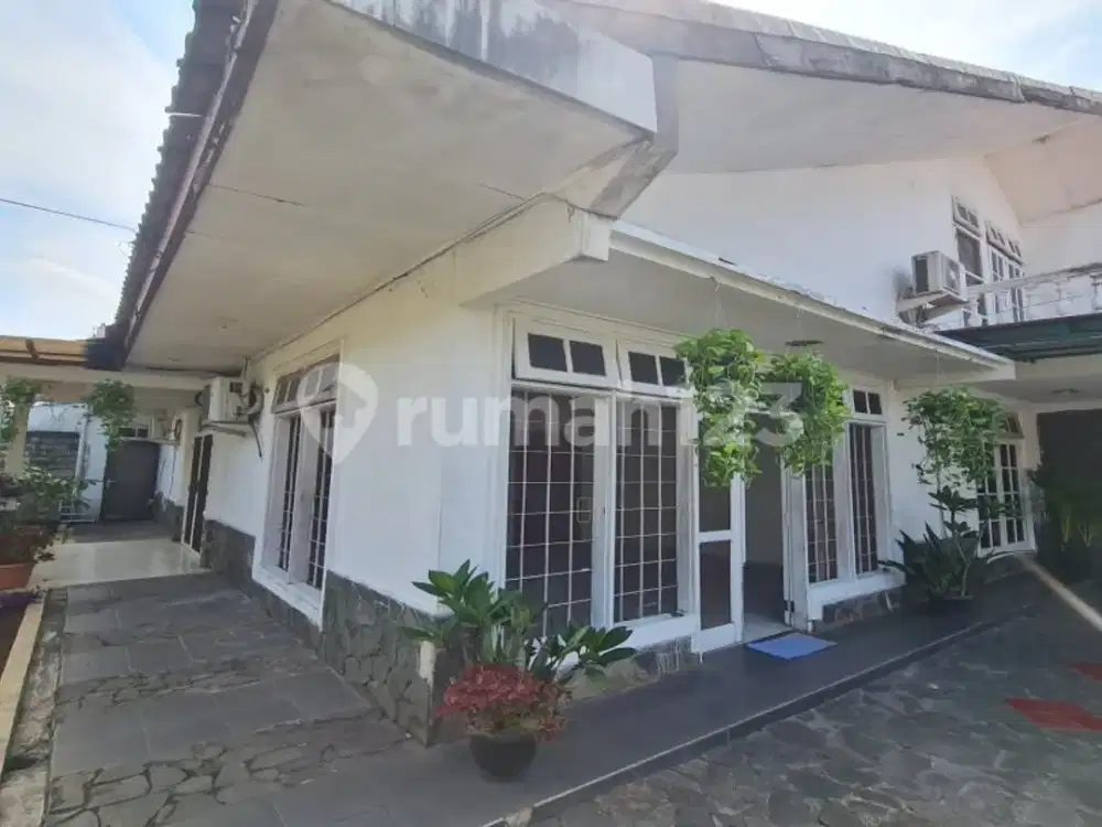 Rumah Hoek Murah Dekat Stasiun Kereta Pondok Ranji Bintaro