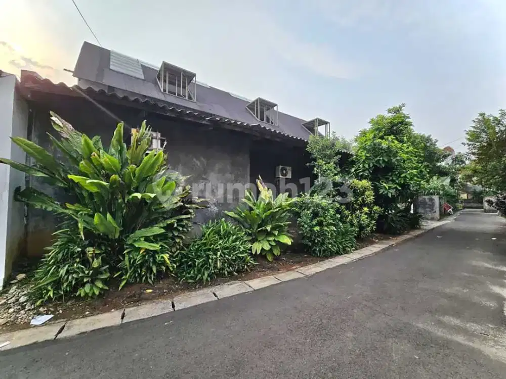 Tanah bisa untuk Kantor atau Workshop Dekat Akses KRL di Ciputat