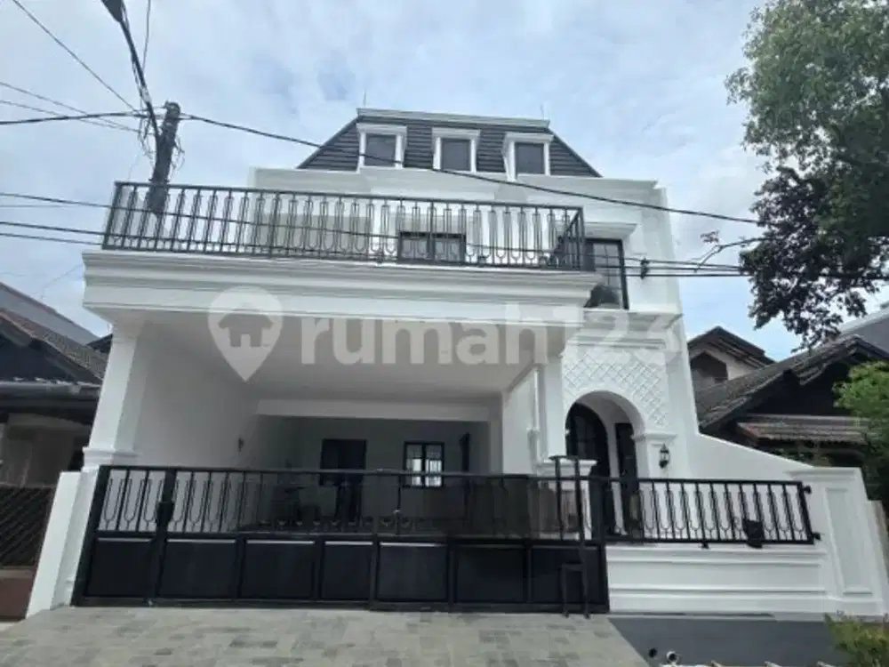 Rumah Mewah Plus Kolam Renang di Cluster Dekat Tol, Mall Bintaro,