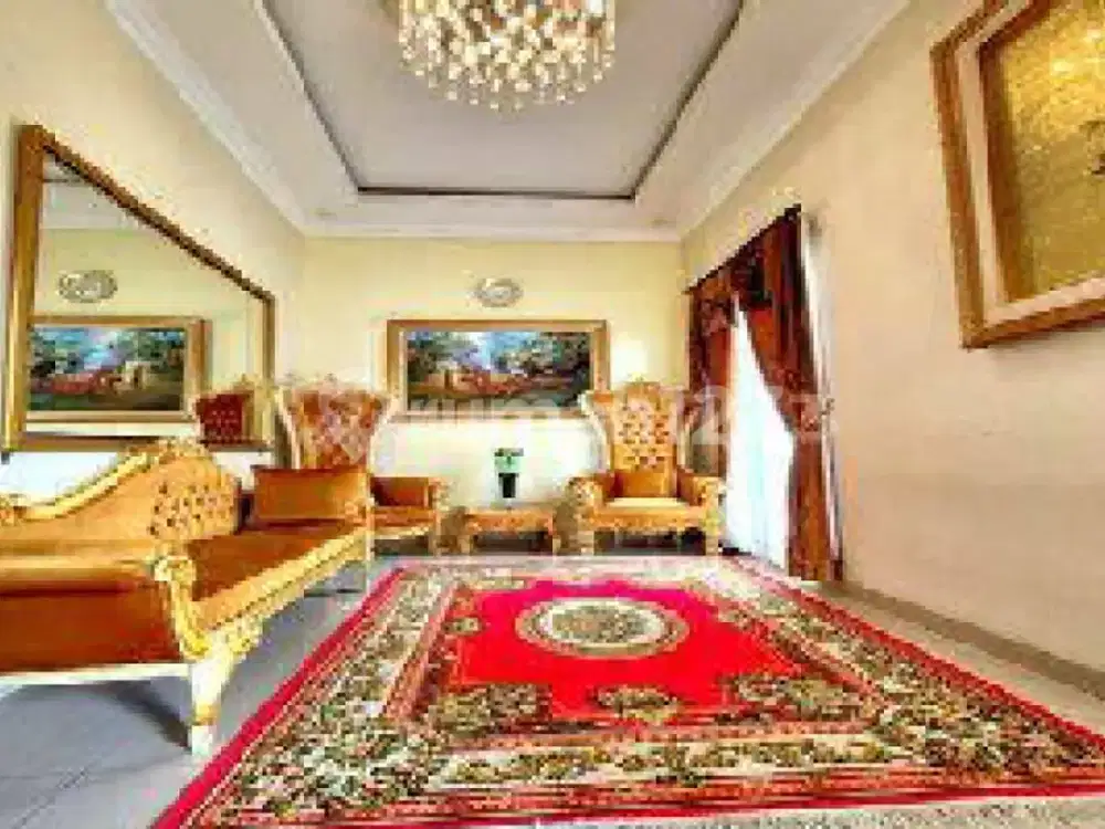 Rumah Depan Taman Semi Furnish Di Cluster Dekat Akses Tol Bintaro