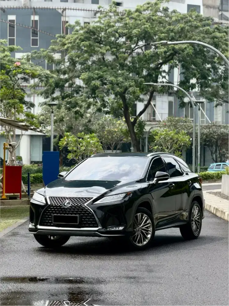 Lexus RX300 Tahun 2022 Hitam