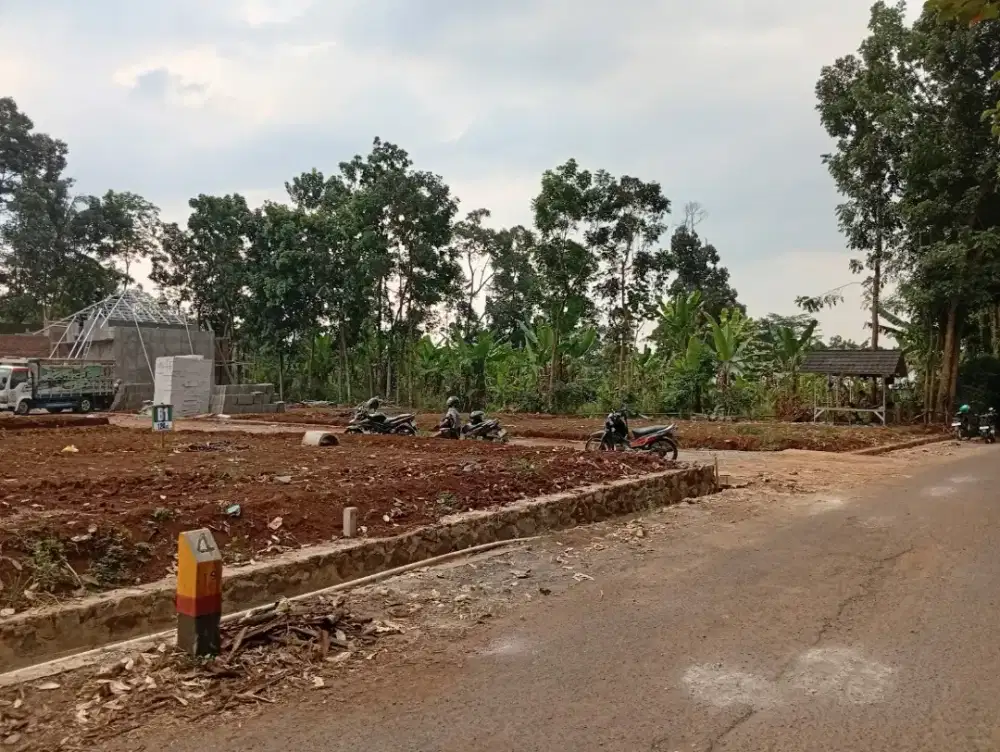 Kavling Lingkungan Ciamik Nempel Jalan aspal siap Bangun