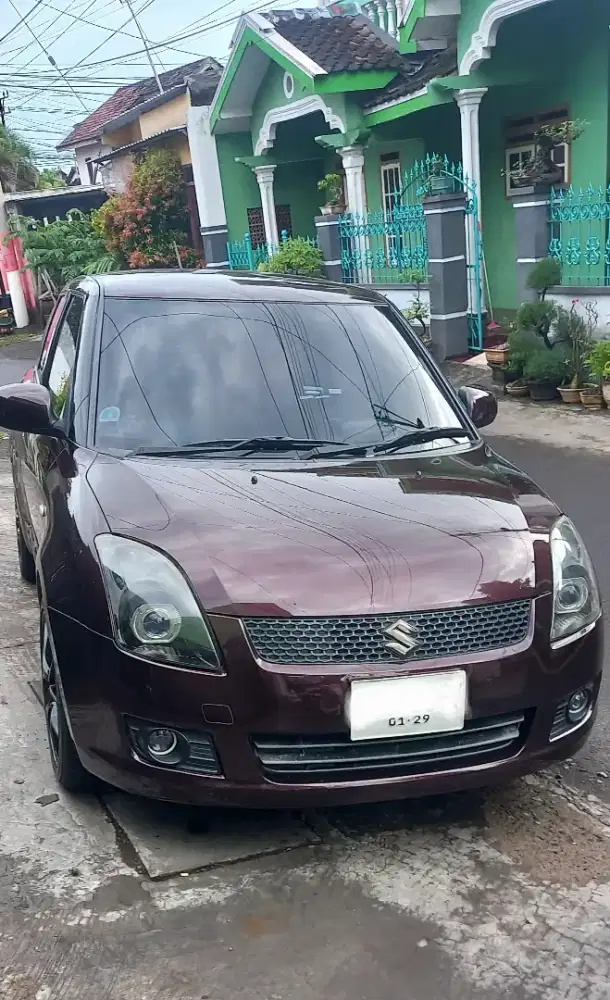 Swift Burgundy 2008 MT