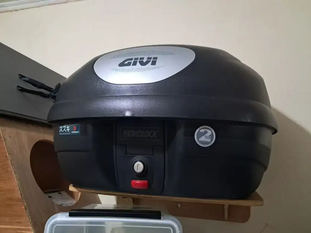 Box GIVI E33NX masih mulus
