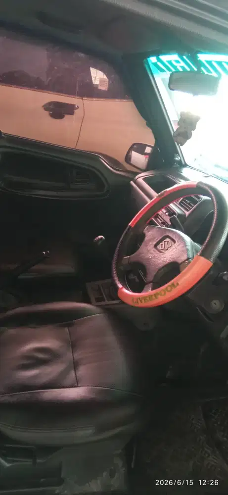 Suzuki Escudo 2000 Bensin