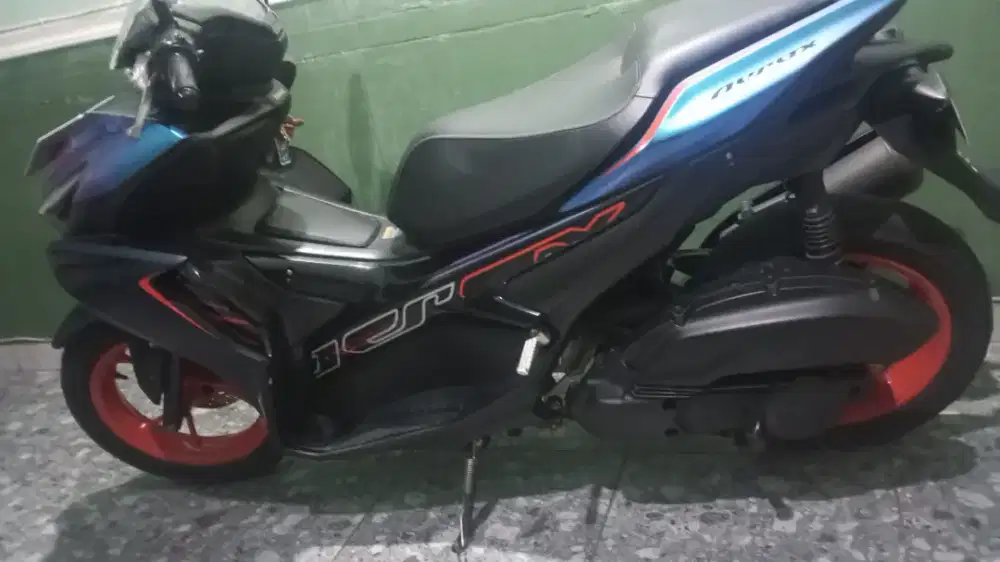 YAMAHA AEROX CYBER CITY 2024
