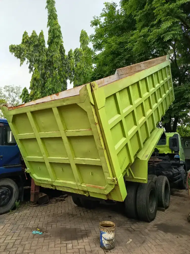 Hino 500 Dump Truck Tronton tahun 2017
