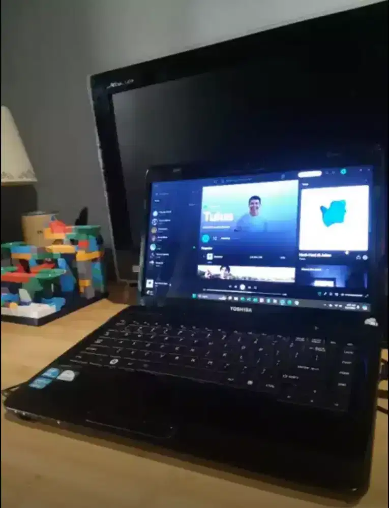 Laptop Games Toshiba Satellite L745 Processor i7, Nvidia 1Gb