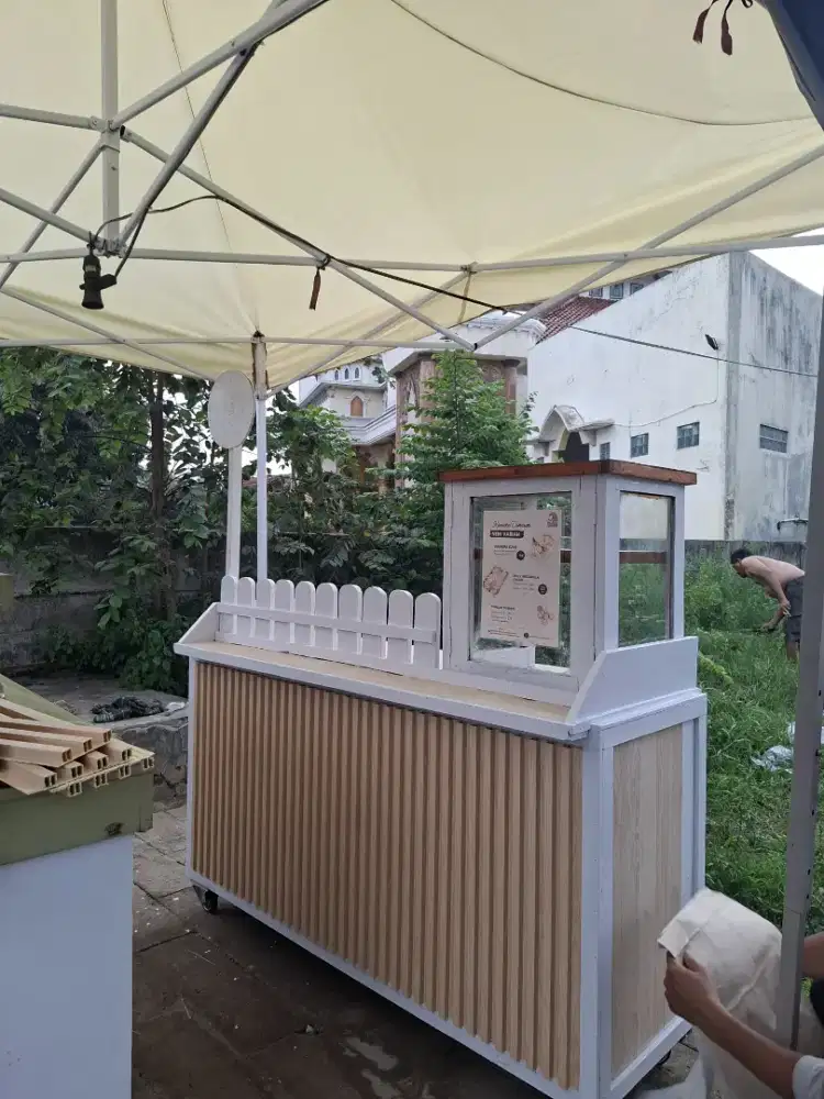 Booth Kayu Jati ex Jualan Dimsum