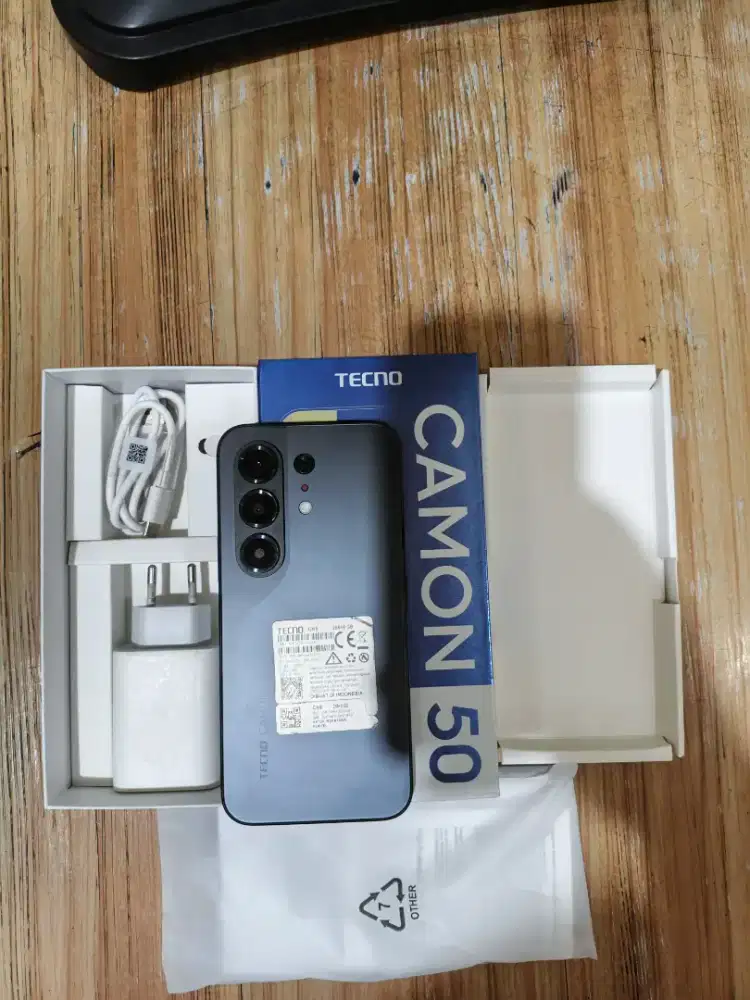 Ready Tecno camon 50