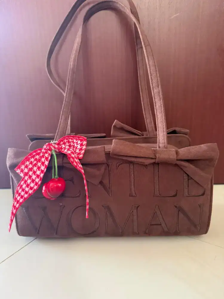 Tas gentle woman crocket