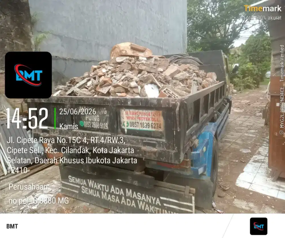 Buang puing bongkaran rumah