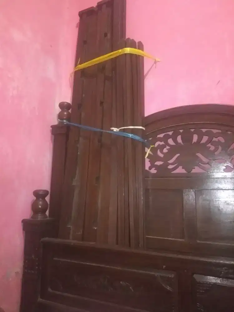 Di jual dipan tempat tidur kayu jati