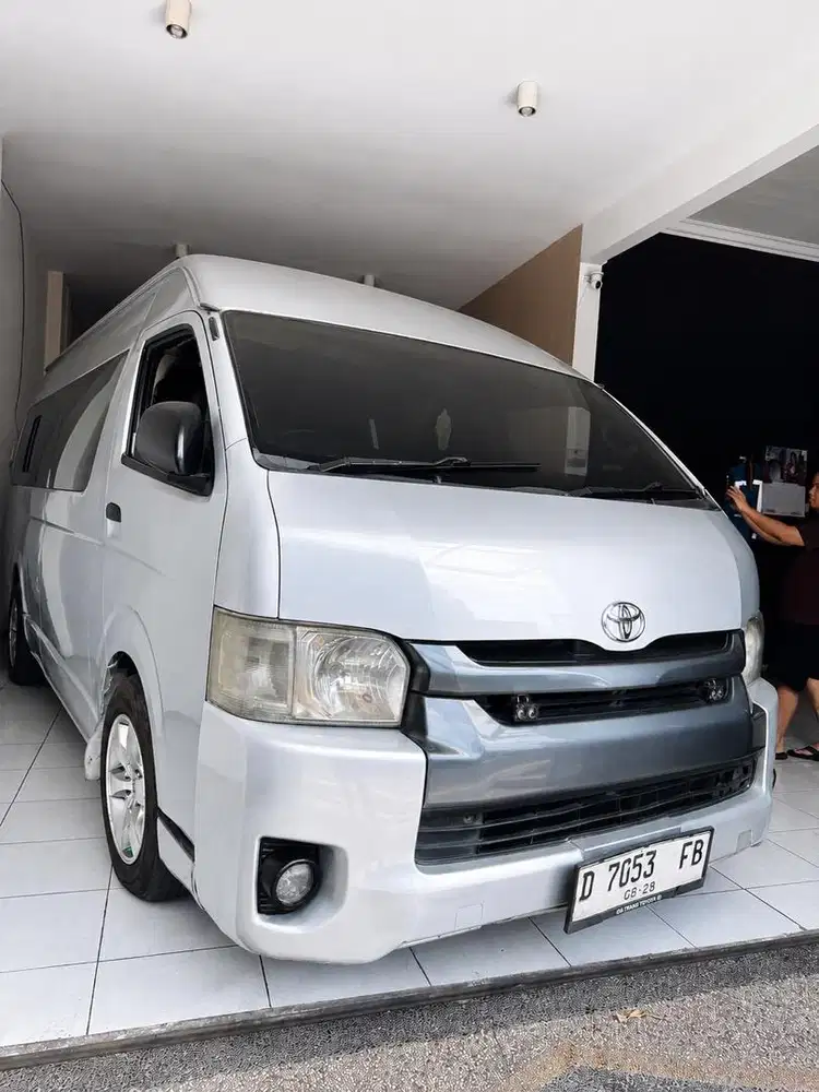 Toyota Hiace Commuter 2017