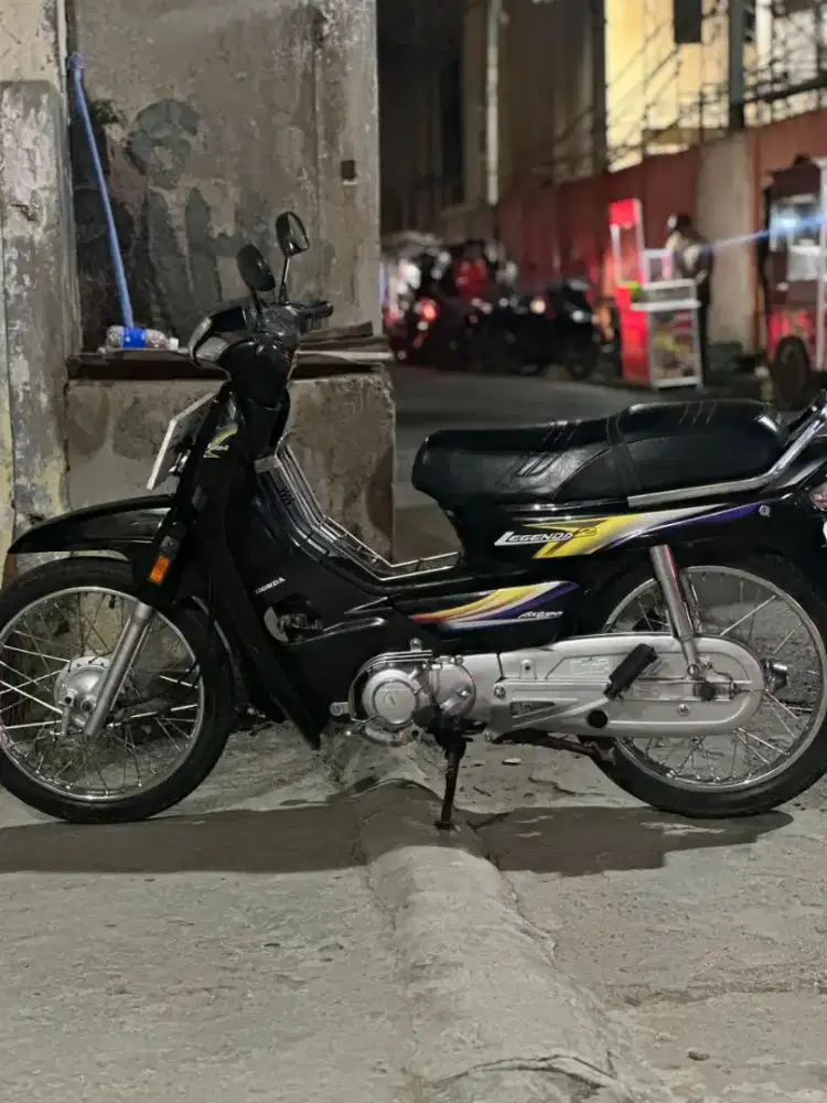 Kapan laku ya ? Honda Astrea legenda klasik