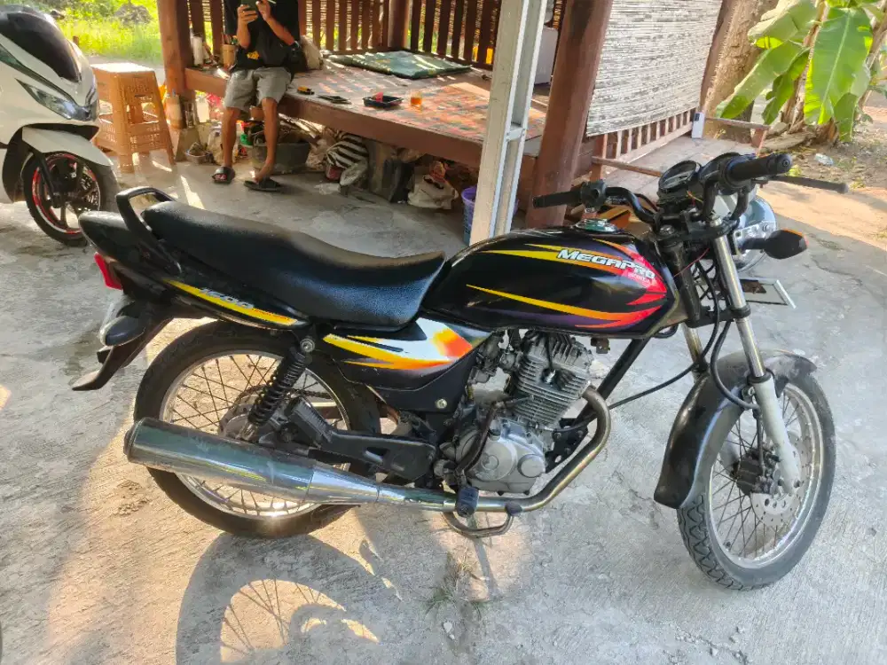 Megapro THN 2001 plat AB sleman