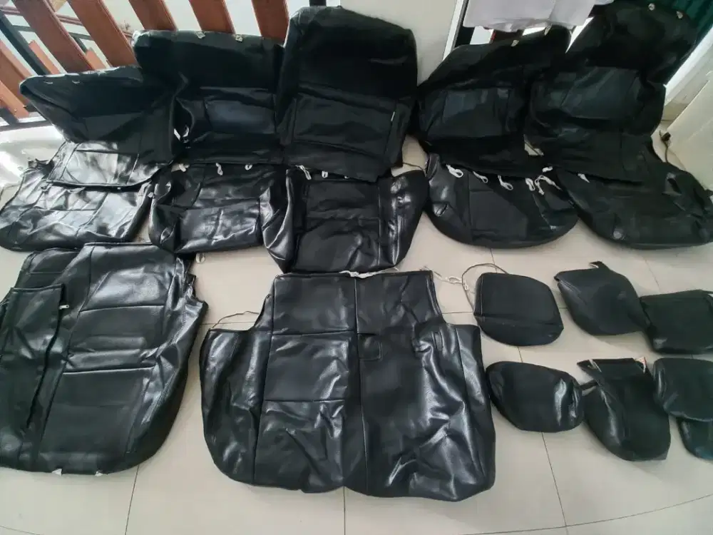 Dijual cover jok fortuner 2KD 2008-2015 kulit sintetis mulus
