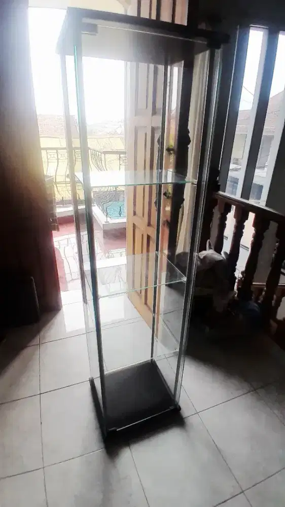 Lemari display kaca (Nego)
