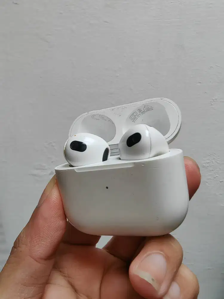 Airpods Gen 3 ( Earpiece Kanan + Body Case Only )