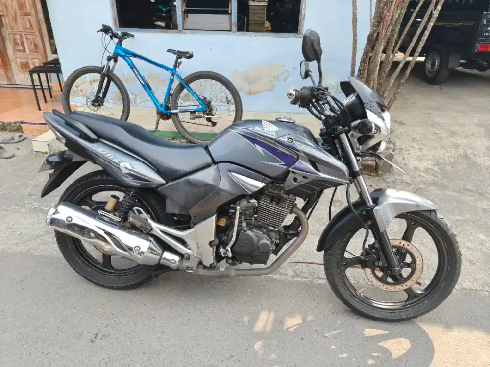 Tiger Revo THN 2011 plat AB bantul
