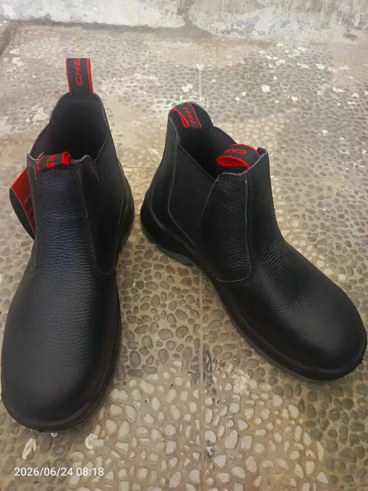 sepatu safety merk cheetah