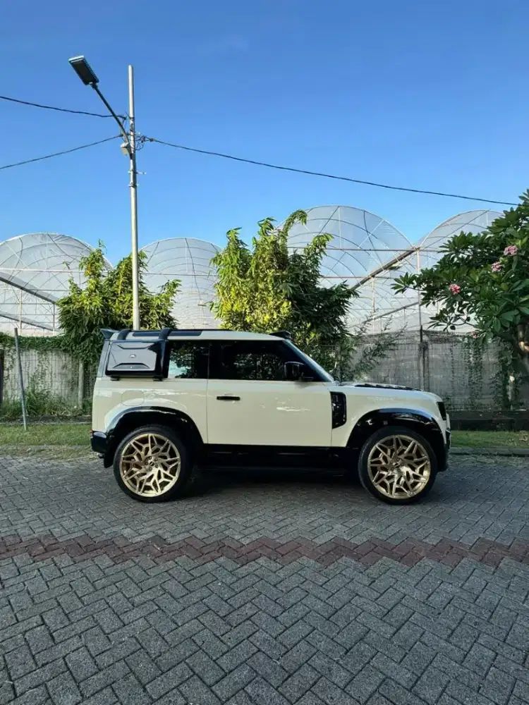 Land Rover Defender 90 3.0 X Dynamic P400 2023