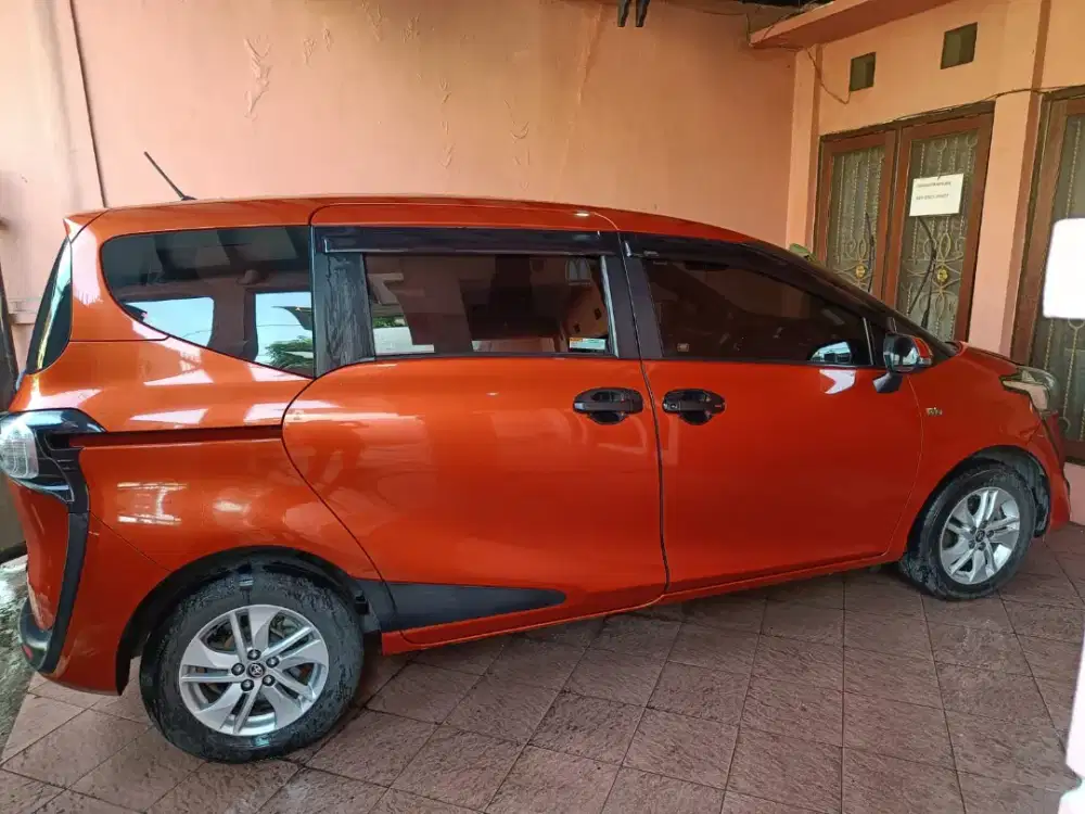 Sienta 2017 super terawat pertamax turbo mulus