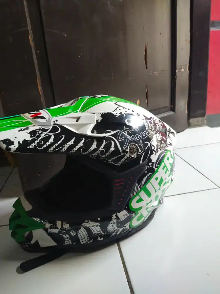 Jual Helm GM Trail