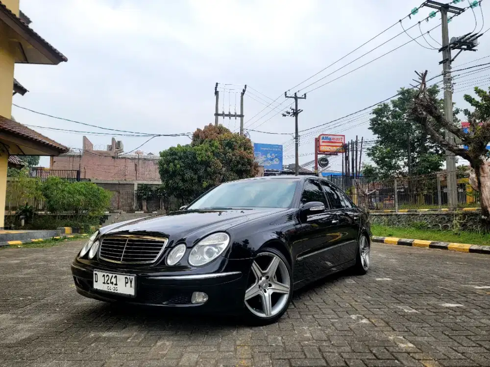 MERCEDES BENZ W211 2003 CBU