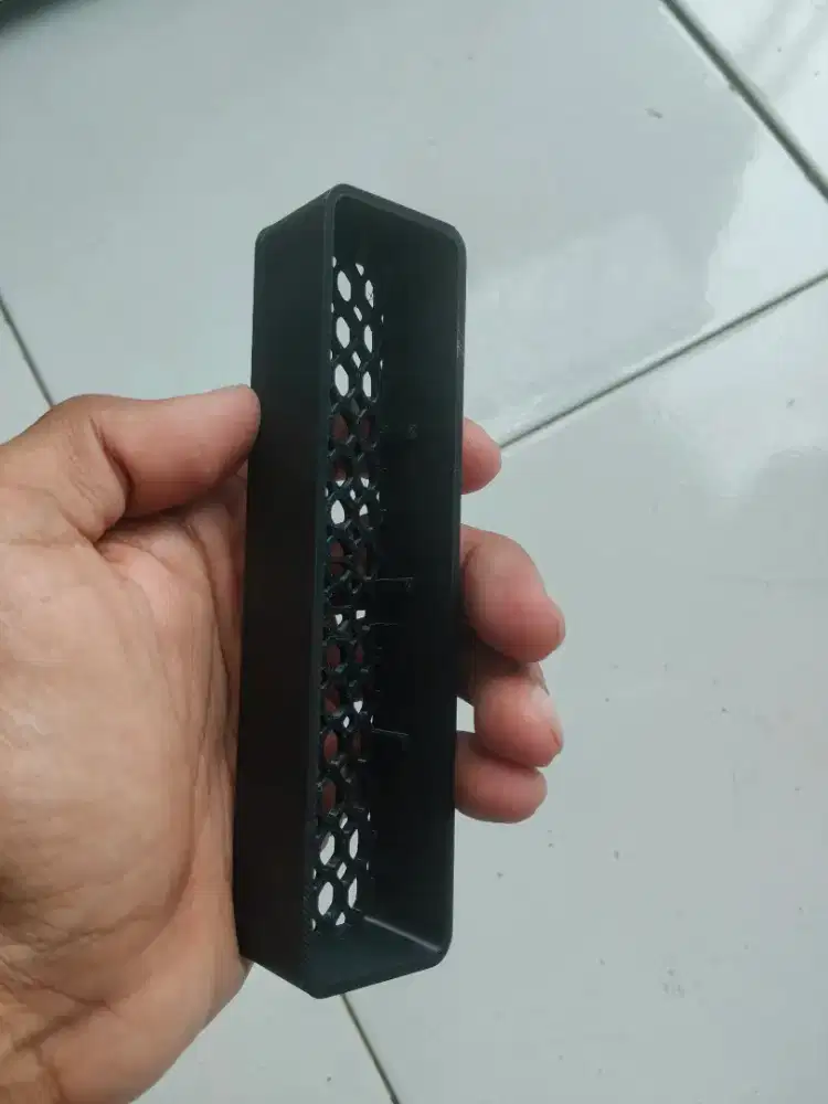 Penutup lubang dibawah jok Jaecoo J5 EV