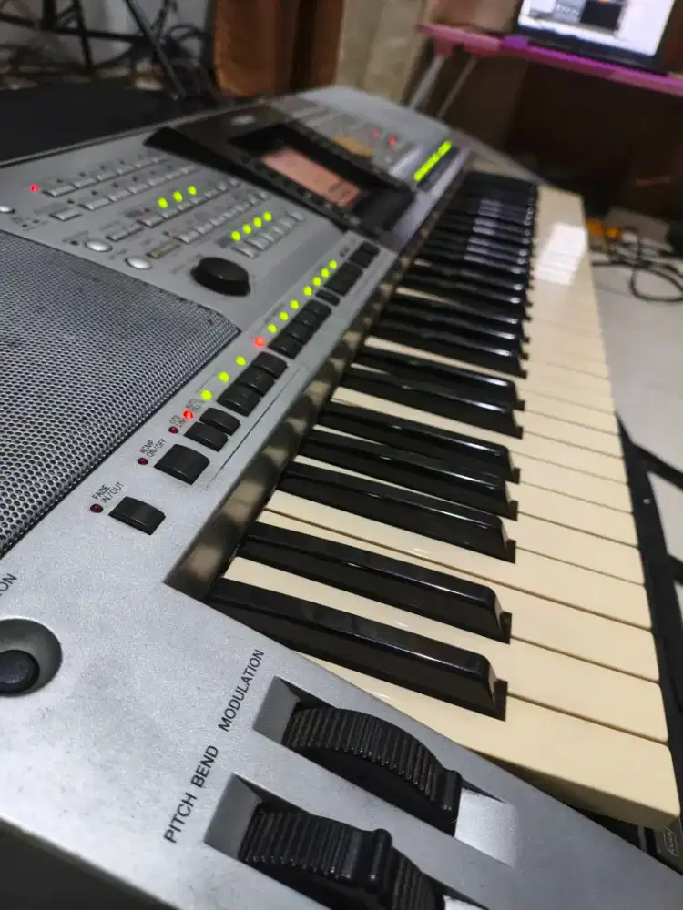 YAMAHA PSR 3000