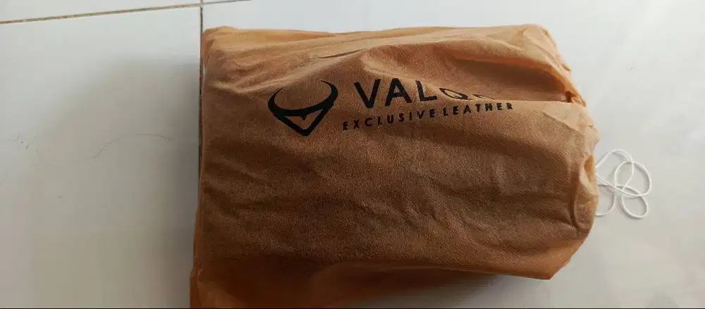Tas Kulit Merek Valqo (Baru)